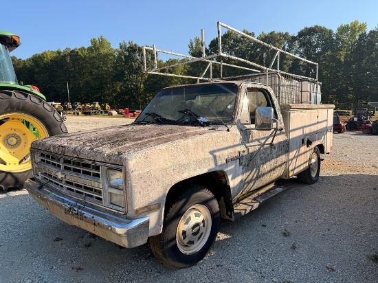 1985 Chevrolet 20 Custom Deluxe Service Truck
