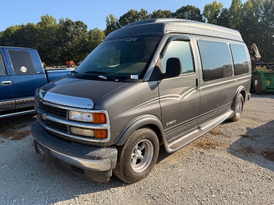 2000 Chevrolet Express 1500 Van