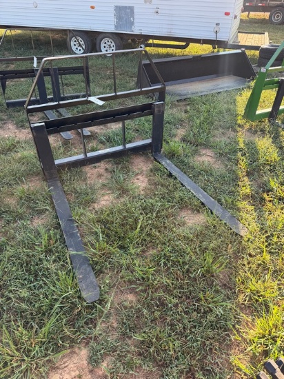 Kivel 3500Lb Quick Attach Pallet Forks