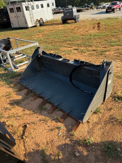 Quick Attach Heavy Duty 4n1 Bucket