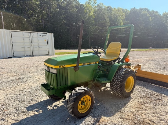 John Deere 670 4wd Tractor