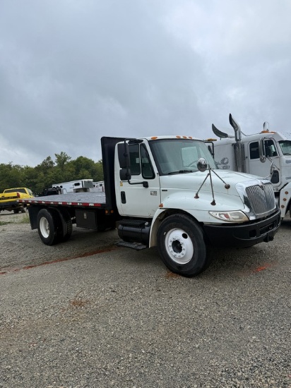 2007 International 4300 DT466 (Title)