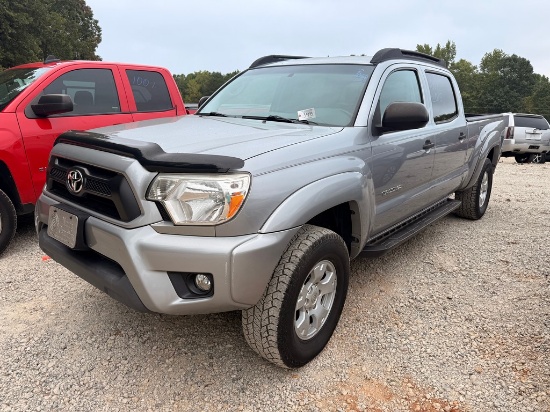 2015 Toyota Tacoma SR5 V6 (Title)