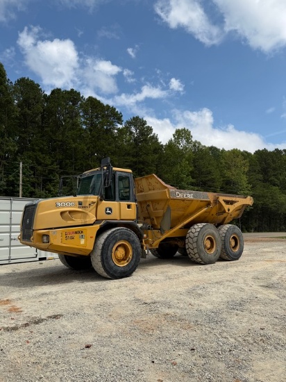 2013 John Deere 300D Series II Off Road Truck
