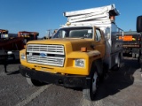 1992 FORD F700