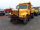 93 INTERNATIONAL DUMP TRUCK 4900 4X2