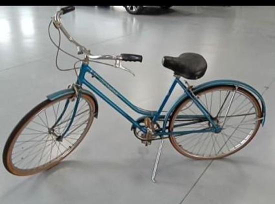 SCHWINN BICYLE