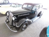 1935 PLYMOUTH SEDAN