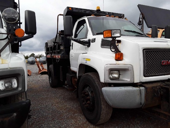 05 GMC 7500 Dump Truck
