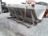 05 Henderson Spreader