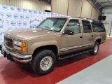 1996 GMC SUBURBAN 2500 4WD