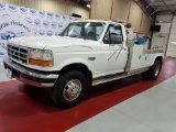 1996 FORD SUPER DUTY TOW TRUCK