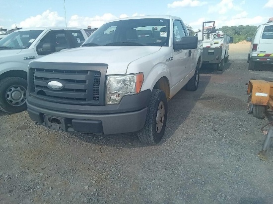 2009 FORD F-150 4WD Reg Cab 126" XL