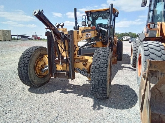 2005 John Deere 672D
