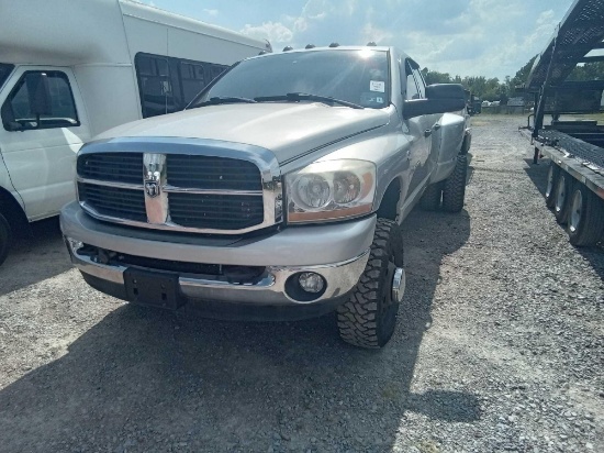 2006 DODGE RAM 3500 4DR QUAD CAB 160.5 DRW 4WD SLT