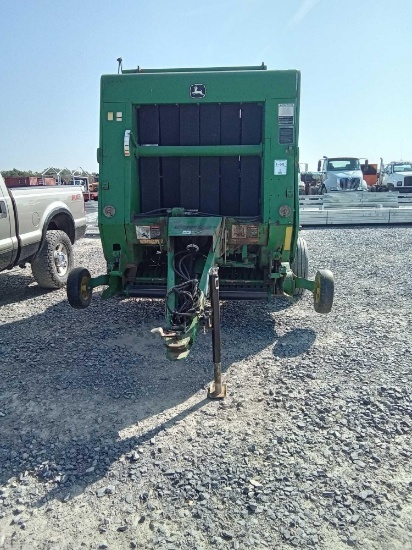 JOHN DEERE 448 HAY ROLLER