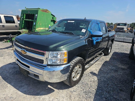 2013 CHEVROLET SILVERADO 1500 4WD Crew Cab 143.5" LT 5.3