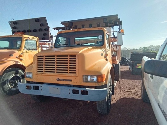 1996 INTERNATIONAL 4700