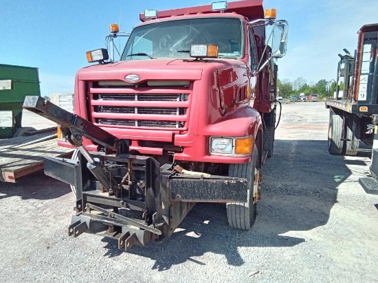 2000 STERLING L DUMP TRUCK 2FZHRJBB3YAB53295