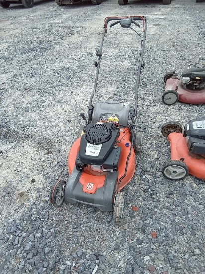 2011 HUSQVARNA HU600L MOWER - WALK-BEHIND - 20"-26"