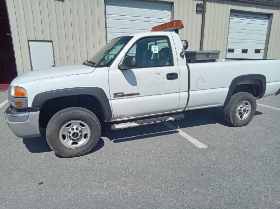 2003 GMC SIERRA 2500 HD PICKUP TRUCK