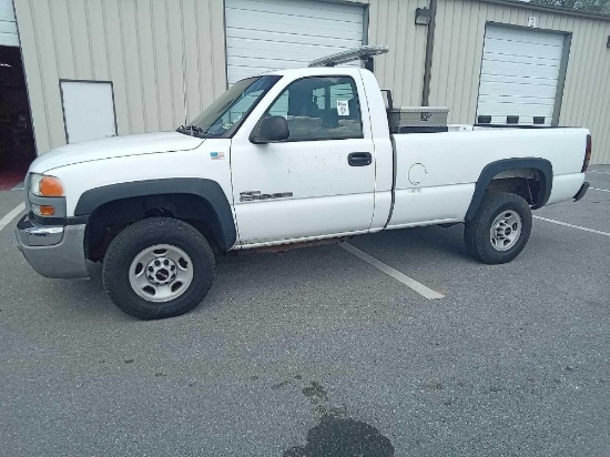 2005 GMC SIERRA 2500HD PICKUP TRUCK