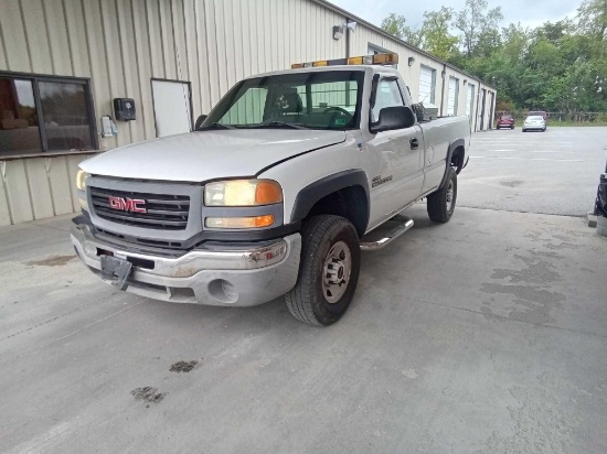 2003 GMC SIERRA 2500HD PICKUP TRUCK