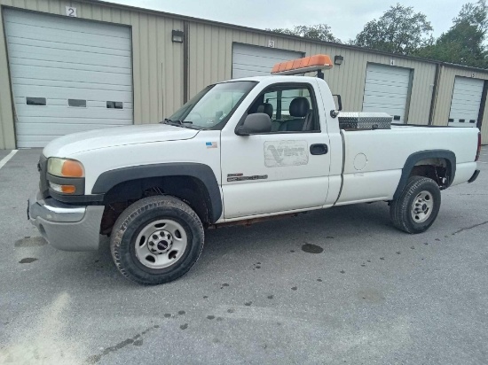 2003 GMC SIERRA 2500 HD PICKUP TRUCK