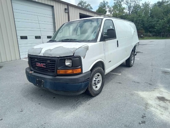 2011 GMC SAVANA CARGO VAN