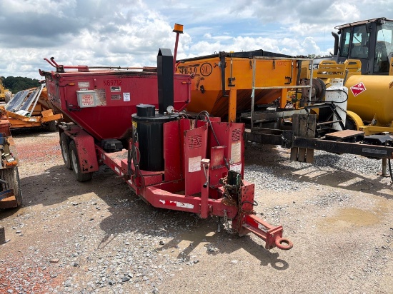 2012 FALCON P2P2XI FALCON 2-TON ASPHALT HAULER