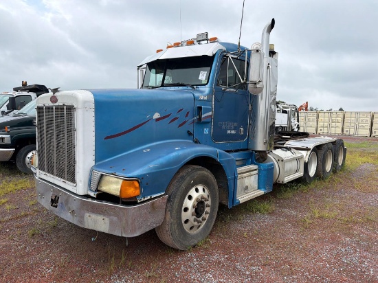 1993 PETERBILT ROAD TRACTOR SEMI