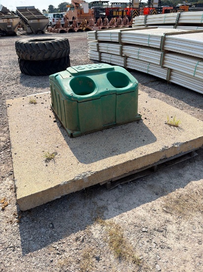 DRINKER WITH PAD- 4 HOLE