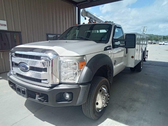 2012 Ford Super Duty F-550 Reg Cab Xl