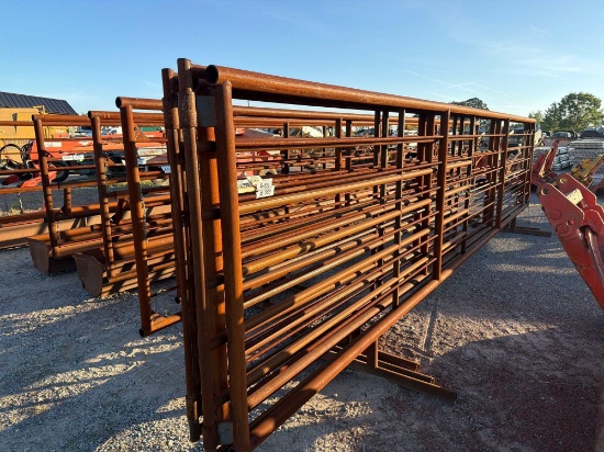 CATTLE PANEL WITH GATE