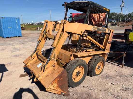 CASE 1830 COMPACT SKID STEER LOADER