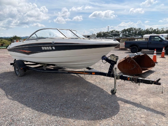 Bayliner Boat w/ Trailer