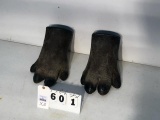 2 HIPPO FEET (2x$) TAXIDERMY