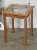 Wood End Table w/Etched Glass Top (Duck Scene)