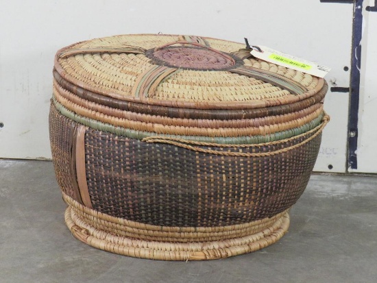 Snake Charmer Basket w/lid ODDITIES & CURIOSITIES