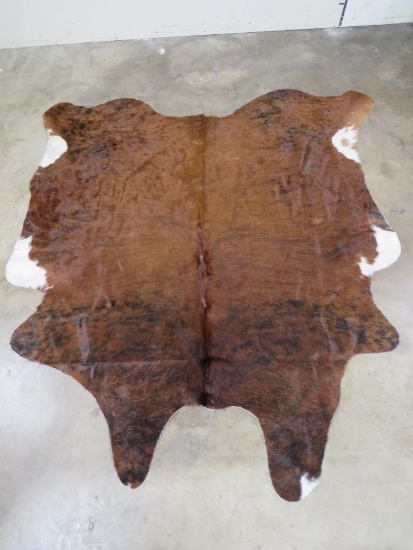 Nice BIG New Cowhide Rug, Exotic White Belly TAXIDERMY