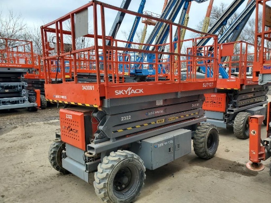 Skyjack SJ7127 Rough Terrain Scissor Lift (S/N 343081, Year 2006), with 33' Working Height, 27'