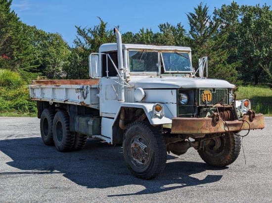 1969 2.5 Ton Military Troop Transport Truck