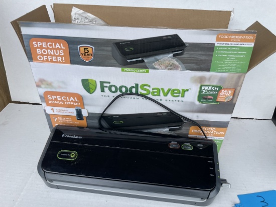 Food Saver Vacuum Sealer with Misc. Parts and Bags