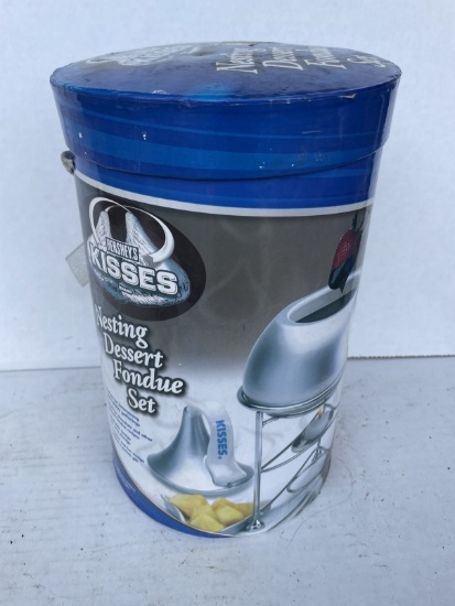 NEW Hershey's Kiss Fondue Set