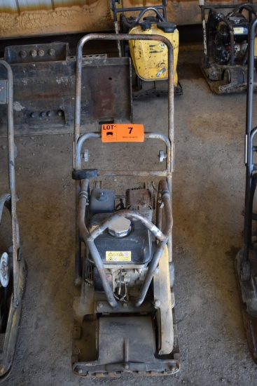 ATLAS COPCO (2015) LF75 GAS POWERED FORWARD PLATE COMPACTOR WITH 20"X22" PLATE, HONDA 160CC GAS