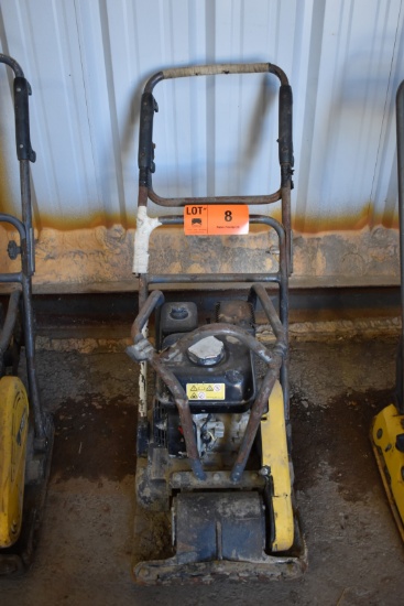 ATLAS COPCO (2015) LF75 GAS POWERED FORWARD PLATE COMPACTOR WITH 20"X22" PLATE, HONDA 160CC GAS
