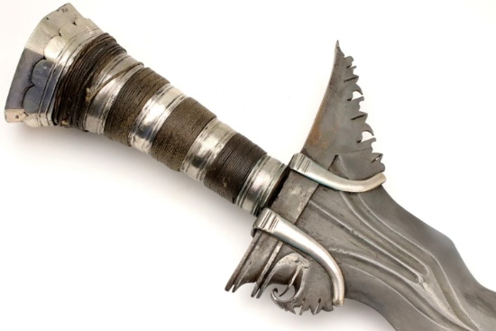 Rare early 20th C. Philippine Moro Datu's KRIS Sword ~ Fine Twistcore Damascus Blade ~ Silver Mounts