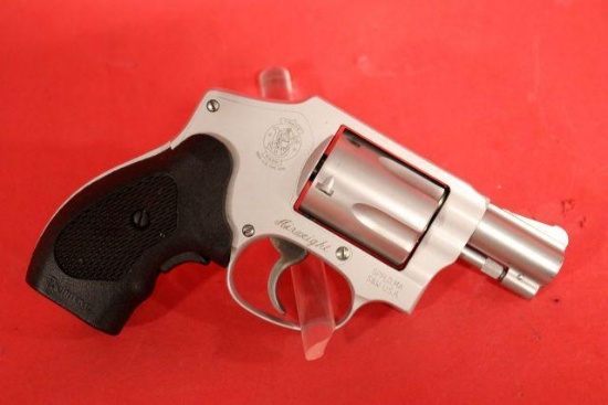 SMITH & WESSON AIRWEIGHT 38 SPL REVOLVER
