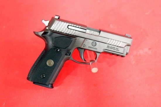 SIG SAUER P229 357 SEMI AUTO PISTOL W/ 3 MAGS