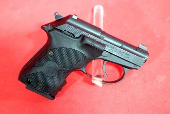 BERETTA 3032 TOMCAT .32 SEMI AUTO PISTOL W/ 3 MAGS